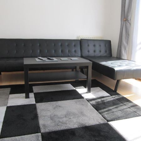 Cozy Off Road 2 Bedroom Cottage Apartment With Free Wi-Fi And Private Parking Glasgow Eksteriør bilde