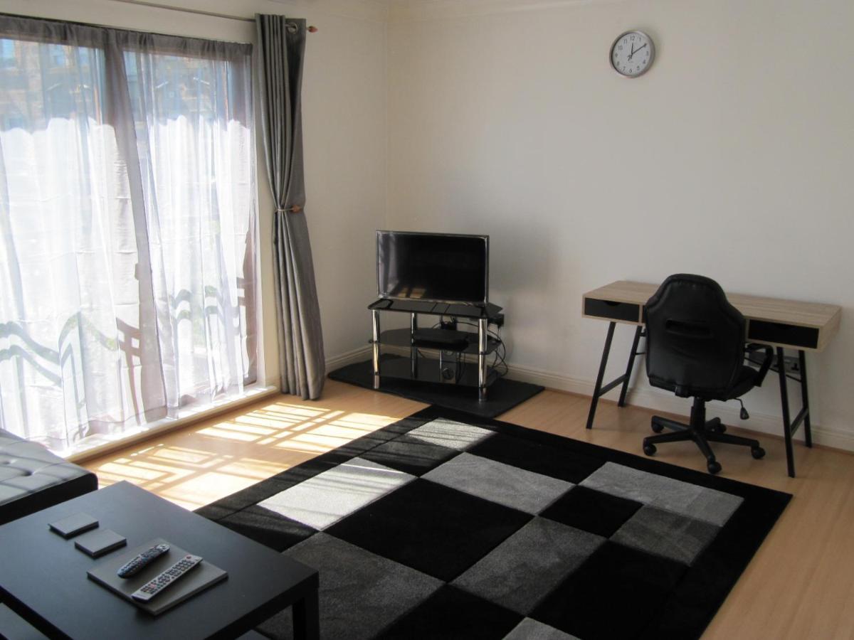 Cozy Off Road 2 Bedroom Cottage Apartment With Free Wi-Fi And Private Parking Glasgow Eksteriør bilde