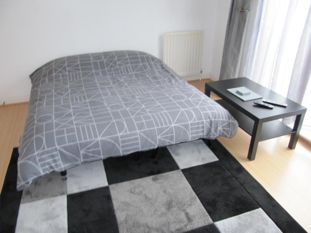 Cozy Off Road 2 Bedroom Cottage Apartment With Free Wi-Fi And Private Parking Glasgow Eksteriør bilde