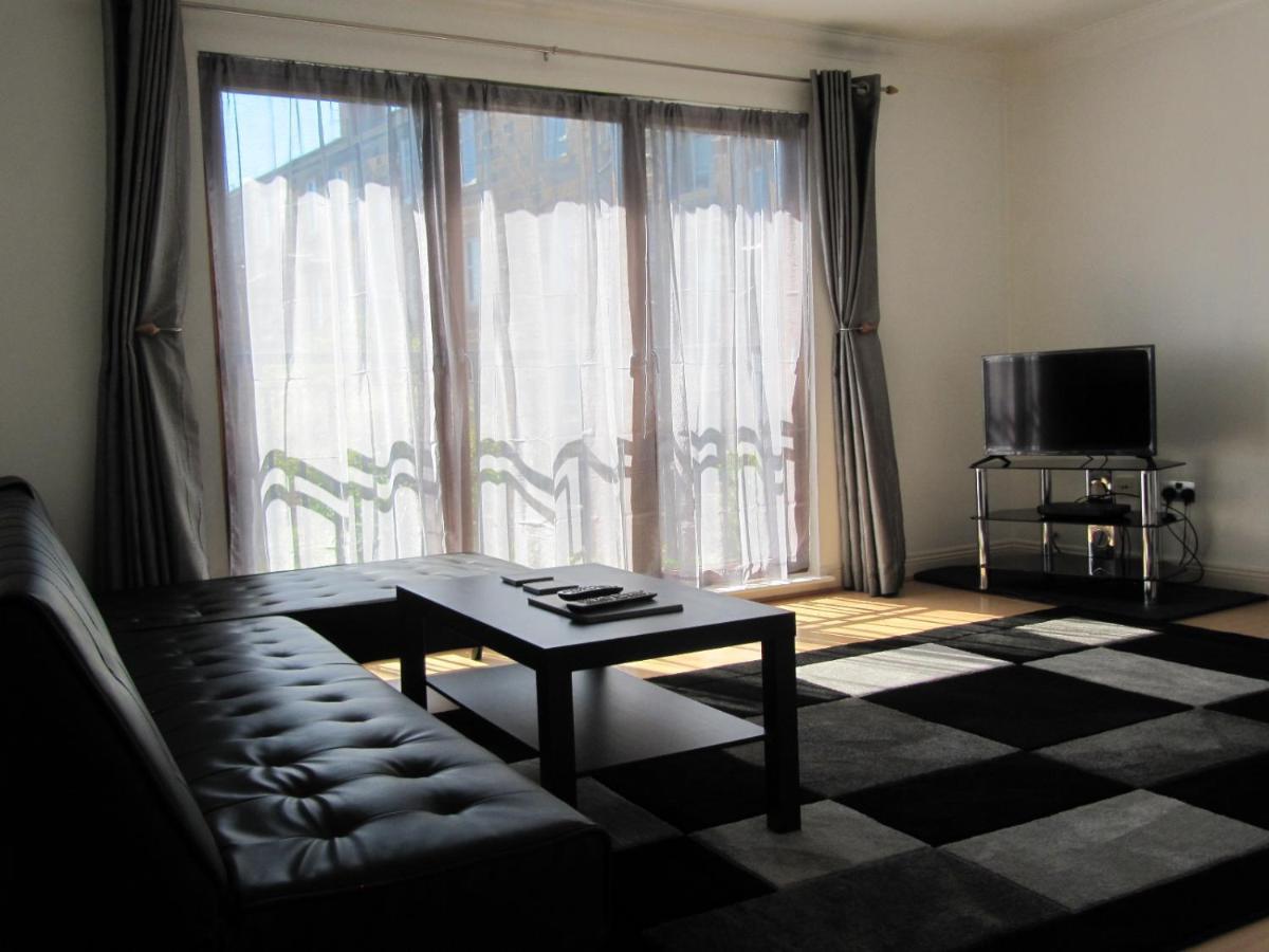Cozy Off Road 2 Bedroom Cottage Apartment With Free Wi-Fi And Private Parking Glasgow Eksteriør bilde